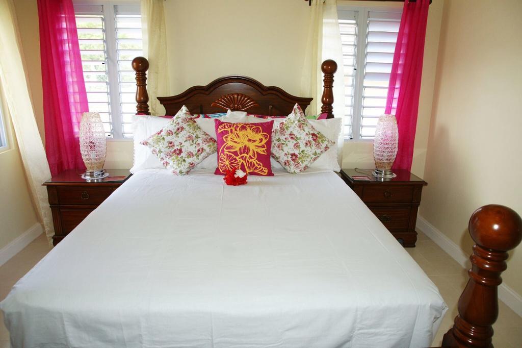 Villa @ The Palms Priory ภายนอก รูปภาพ